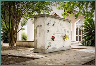 Columbarium Gravesites at Roselawn Memorial Park